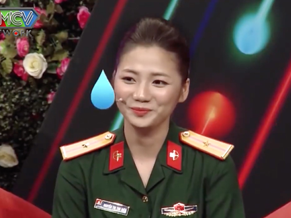 Nữ thiếu uý quân y chiếm spotlight trên show hẹn hò với vẻ ngoài xinh đẹp