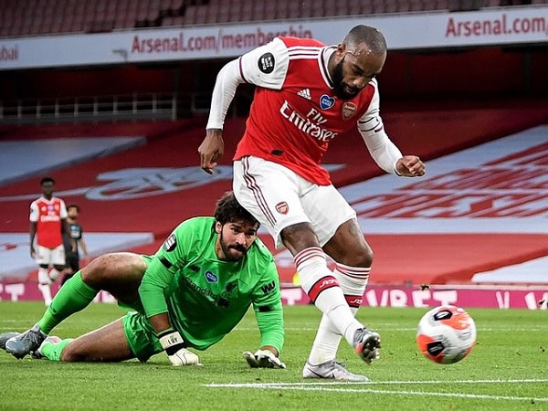 Siêu cúp nước Anh: Liverpool chủ quan, Arsenal sẽ thắng