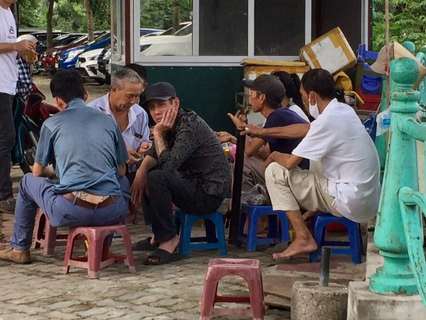 ‘Chợ người’ Hà Nội ế ẩm vì dịch COVID - 19