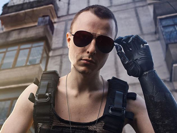 'Tôi là một cyborg': Câu chuyện về chàng trai đánh mất cả hai bàn tay và cách anh biến cuộc đời mình trở nên cực kỳ có ý nghĩa