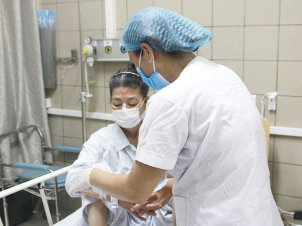 Vụ pate Minh Chay: Người được tiêm thuốc 8000 USD vẫn thở máy, thêm nhiều ca bệnh