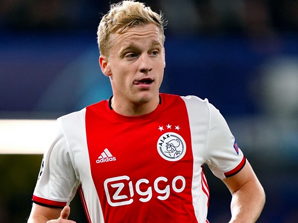 Lộ mức lương của Van de Beek tại MU: Thua xa Pogba, De Gea