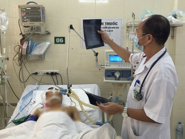 Một người đàn ông tử vong vì điều trị sốt xuất huyết tại nhà