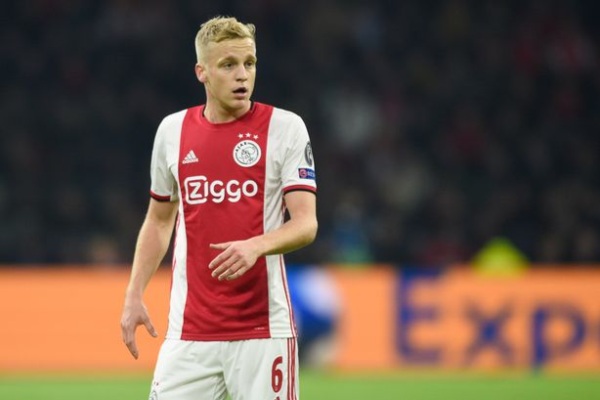 Van de Beek chọn số áo 34 ở Man United để tri ân đồng đội cũ