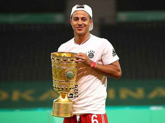 Thiago Alcantara làm nản lòng Liverpool bằng tuyên bố ngắn gọn