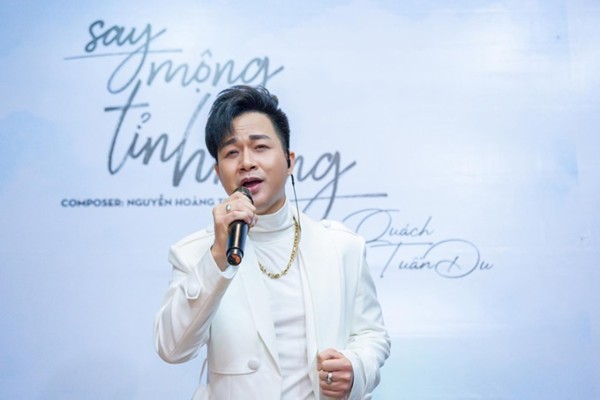 Con nuôi ca sĩ Ngọc Sơn bất ngờ ra MV ballad sau 10 năm hát bolero