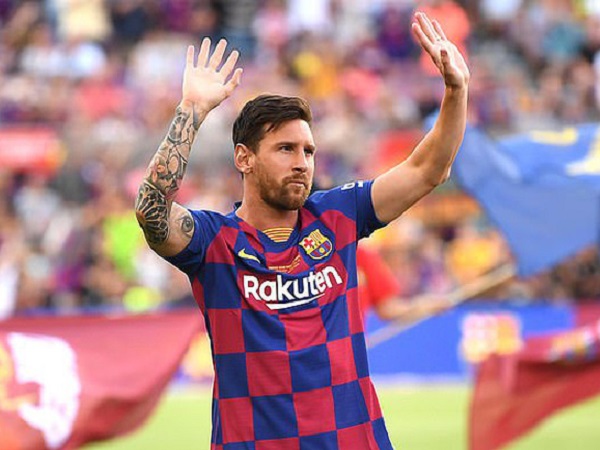 Messi bị người hâm mộ 'tố' lợi dụng Man City để lật đổ chủ tịch Barcelona