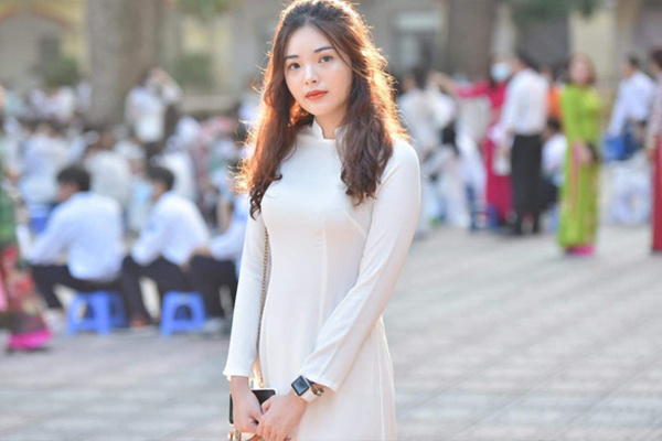 Đặc sản gái xinh mùa khai giảng: Chỉ cần diện áo dài, đồng phục, make up nhẹ nhàng là đủ khiến dân tình ngẩn ngơ!