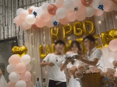 Bị úp nguyên chiếc bánh kem lên mặt trong tiệc sinh nhật, nữ chính vẫn đứng ra bênh vực 2 'thủ phạm'