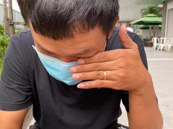 Chồng đòi đưa con gái đi nhà trẻ nhưng về nhà lại có biểu hiện lạ, khiến vợ phải đón con về ngay