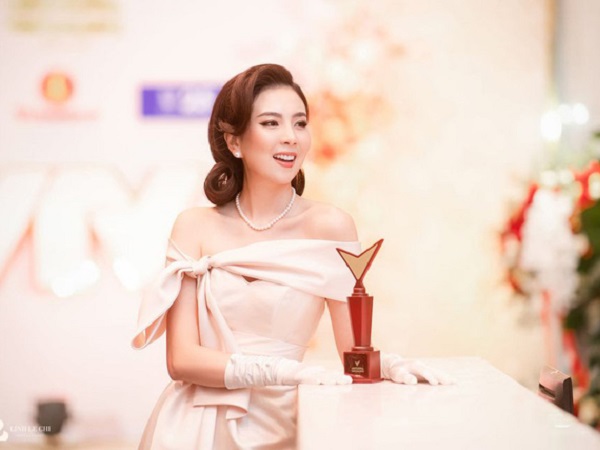 Tiếp tục 'lỡ hẹn' với VTV Awards 2020, Mai Ngọc nói gì?