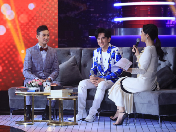Đan Trường gây sốc khi tiết lộ fan cuồng từng kéo vali đến nhà đòi làm vợ, Hương Giang thừa nhận từng để tóc 2 mái huyền thoại