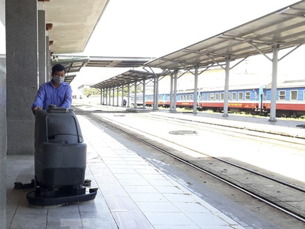 Bến xe, nhà ga Đà Nẵng đìu hiu ngày đầu 'gỡ lệnh' phong tỏa