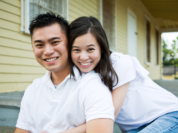 Đi công tác lâu ngày về, chồng phát hiện "điều bất thường" khi dùng nhà vệ sinh, từ đó phát hiện sự thật không chấp nhận nổi về cô vợ hiền lành