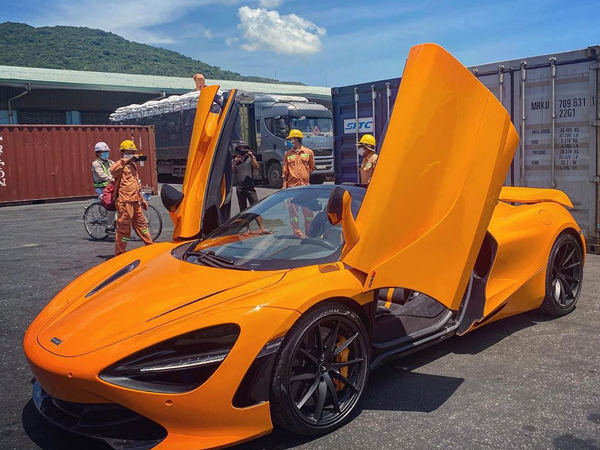Thêm McLaren 720S Spider về Việt Nam, màu sơn dễ nhầm lẫn với chiếc của doanh nhân Nguyễn Quốc Cường