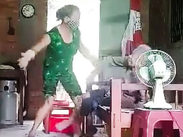 Vụ con gái bạo hành mẹ già ở Long An: Sau đám tang mẹ, người phụ nữ lấy đi toàn bộ tiền phúng điếu