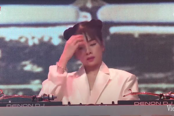 'Thánh nữ Rap Việt' hé lộ lý do đau lòng đằng sau những giọt nước mắt ngay trên sân khấu trình diễn