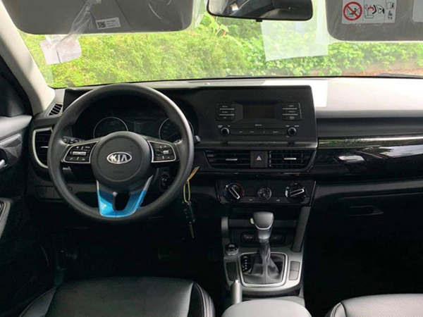 Bị chê 'tơi tả', Kia Seltos bản tiêu chuẩn nâng cấp trang bị, tăng giá 10 triệu đồng