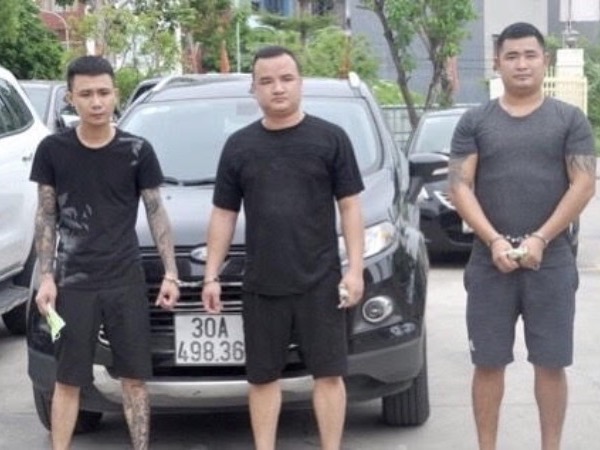 Khởi tố nhóm đòi nợ thuê, chuyên dùng súng giải quyết mâu thuẫn
