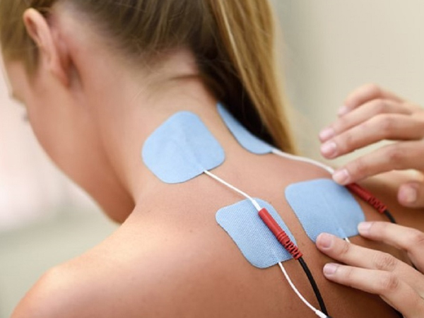 Người phụ nữ tử vong sau 10 phút dùng máy xung điện trị đau lưng
