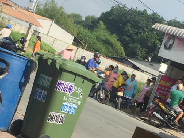 TP.HCM: Phát hiện thi thể bé gái sơ sinh bị mẹ bỏ vào thùng rác