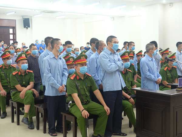 Chủ mưu vụ Đồng Tâm chắp tay xin lỗi gia đình ba cảnh sát