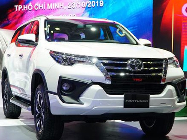 Toyota triệu hồi xe Fortuner do lỗi trợ lực phanh