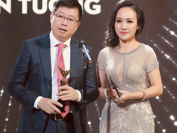 BTV Thời sự Hoài Anh chia sẻ góc khuất của người làm truyền hình, tiết lộ viết lời dẫn như... viết thư tình