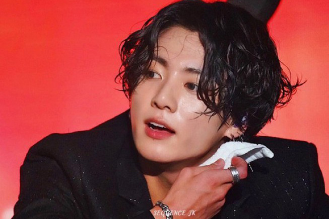 Chiếm 50% phiếu bình chọn, Army hy vọng Jungkook có hoạt động 'solo'