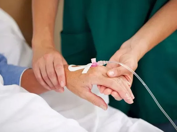 Gia tăng mắc sốt xuất huyết, đây là điều cấm kỵ nhưng nhiều người vẫn tự ý làm khiến nguy hiểm đến tính mạng