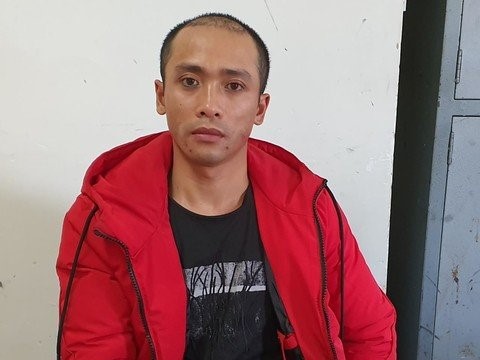Trộm két sắt chứa kim cương để lấy tiền chữa bệnh cho con
