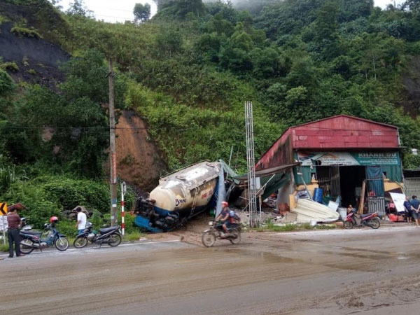 Sập nhà trong lúc đang ngủ, nam sinh lớp 8 tử vong