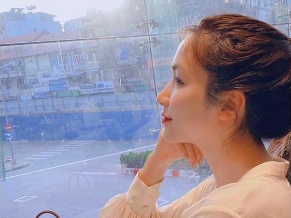 Hòa Minzy khoe da đẹp không tì vết sau chuỗi ngày mụn nhọt, vết thâm hoành hành: Bí kíp trị sạch mụn của cô nằm ở 2 loại nước uống siêu rẻ bán đầy ngoài chợ