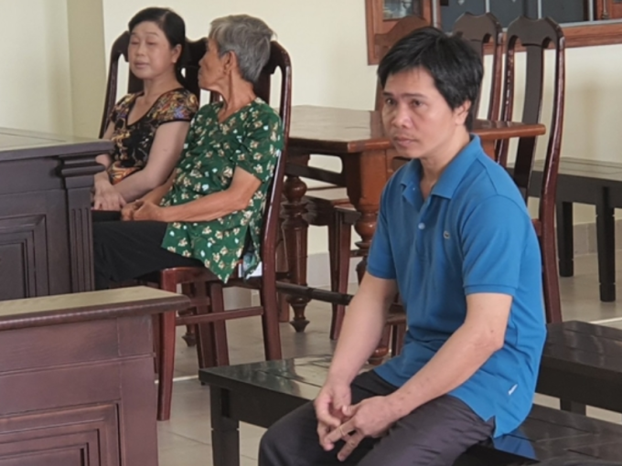 Chia tay không đòi được 'quà', thanh niên phóng hỏa đốt nhà người cũ