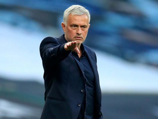 Mourinho nhận kỷ lục tệ hại nhất sự nghiệp, chê các cầu thủ Tottenham quá 'lười biếng'