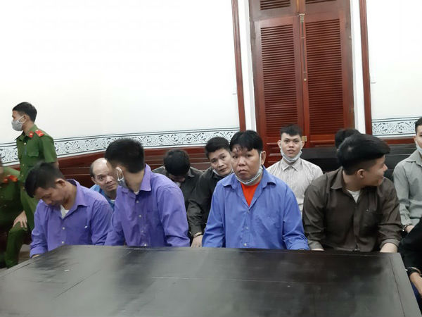 Dùng 'chân dài' để trộm cướp tài sản của hơn trăm 'quý ông hám lạ'