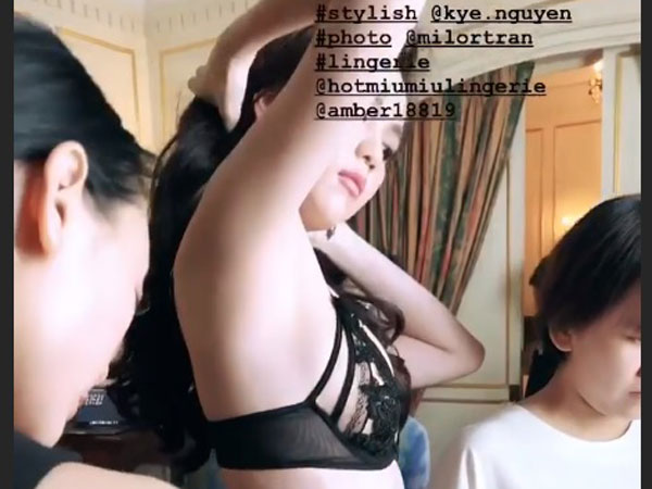 'Sáng' hơn cả body của Ngọc Trinh chính là phần nách trắng gì mà chói thế, phải chăng cô đã học bí kíp từ hội idol Hàn?