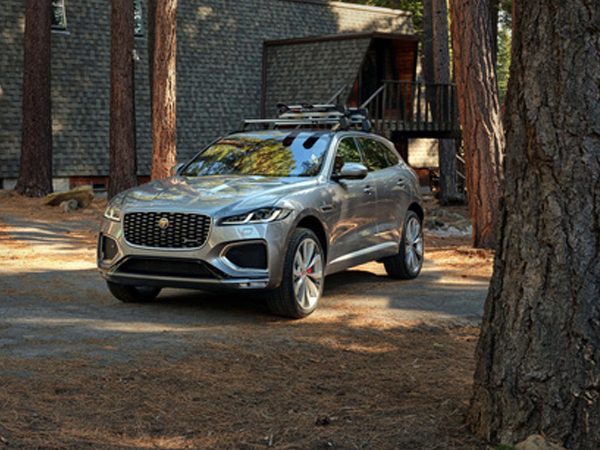Ra mắt Jaguar F-Pace 2021: Đối thủ 'chung nhà' với Range Rover Velar