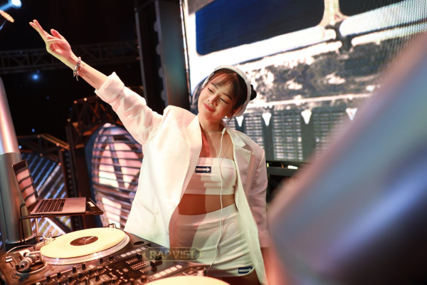 'Thánh nữ Rap Việt' tiết lộ sự thật gây sốc ở hậu trường Rap Việt