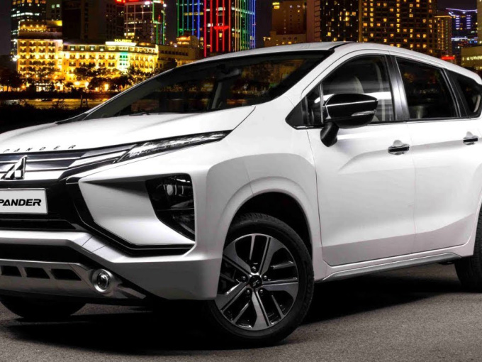 Top 7 xe ôtô gia đình giá dưới 1 tỷ đồng trang bị 7 chỗ ngồi