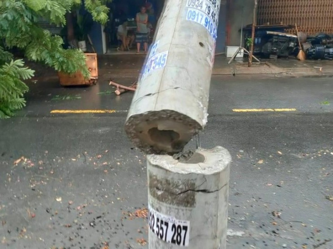 Trụ điện không lõi thép gây xôn xao tại Đà Nẵng