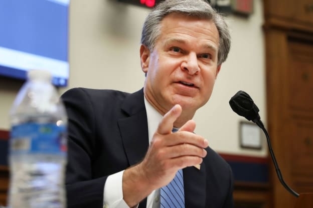 Giám đốc FBI cảnh báo tin tặc Nga tìm cách gây ảnh hưởng bầu cử tổng thống Mỹ 2020