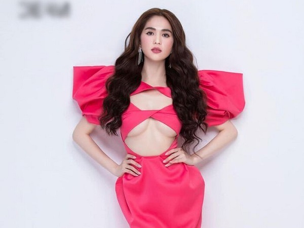 'Bỏng mắt' ngắm dàn mỹ nhân Việt diện đồ cắt xẻ táo bạo