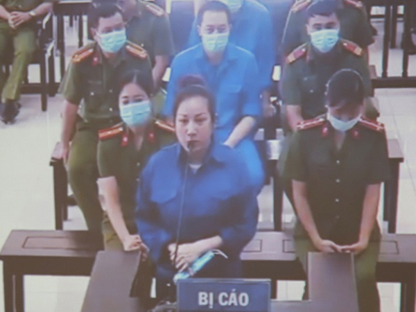 Xét xử vợ Đường 'Nhuệ' và 4 cán bộ 'dàn xếp' kết quả đấu giá đất