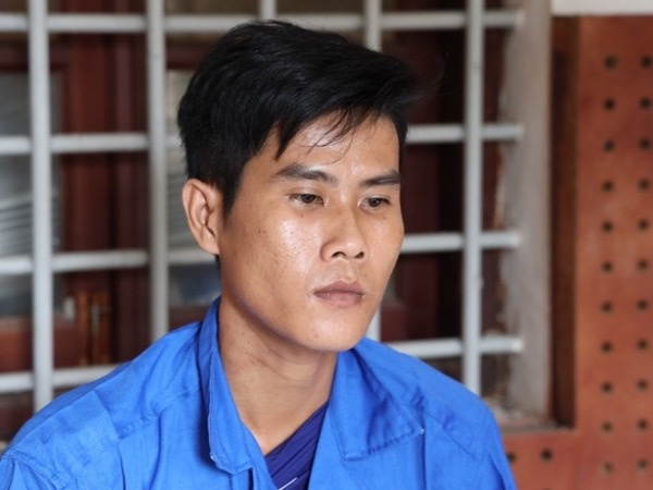 Đối tượng 'yêu vợ' dưới 16 tuổi ra đầu thú