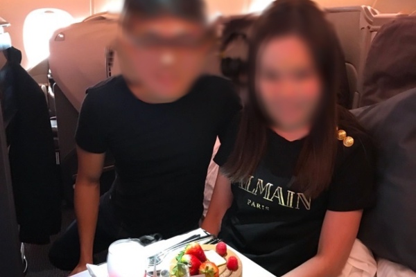 Mẹ vợ quên không đưa tiền thừa đi chợ, chồng tỏ vẻ khó chịu với vợ: 'Tiền bạc phải rạch ròi' nhưng câu trả lời của cô lại khiến anh 'câm nín'