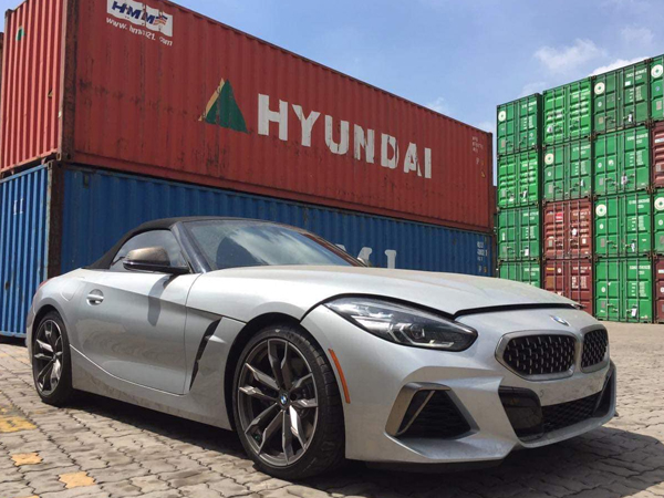 Khui công BMW Z4 2020 đầu tiên Việt Nam: Động cơ khủng, riêng option tốn hàng trăm triệu đồng