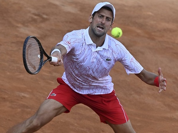 Djokovic vào chung kết Rome Masters