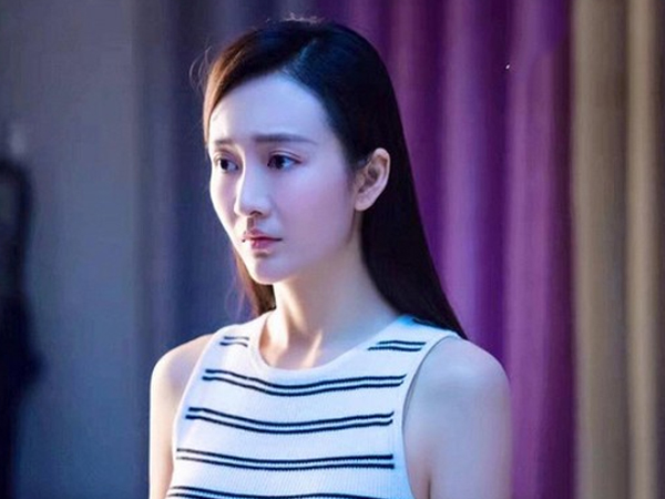 Ngày mẹ chồng nằm viện, tôi lấy cớ bận công việc để không phải chăm sóc, đến khi tôi sinh con, bà mang đến một thứ khiến cả phòng bệnh kinh ngạc