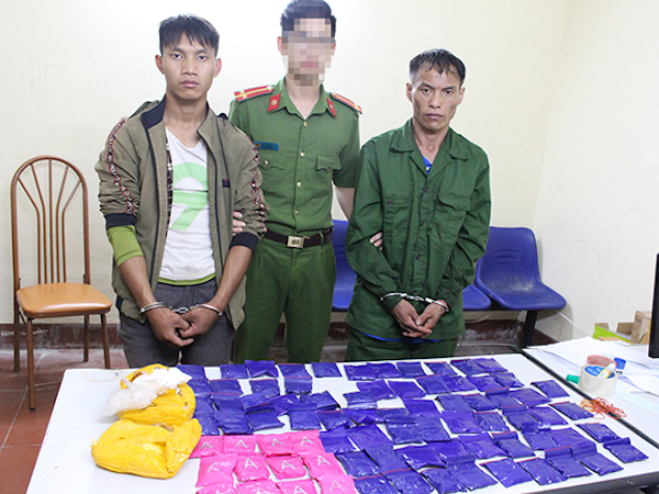 Bắt quả tang vụ mua bán trái phép hơn 15.000 viên ma túy tổng hợp